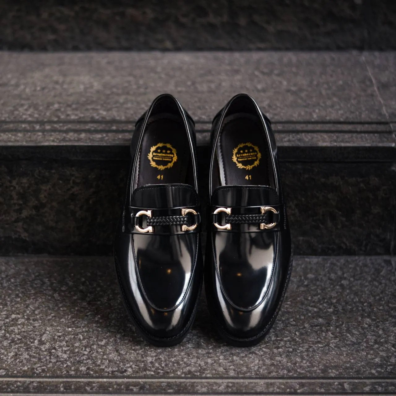 702 Horsebit Loafer Piano Black VII