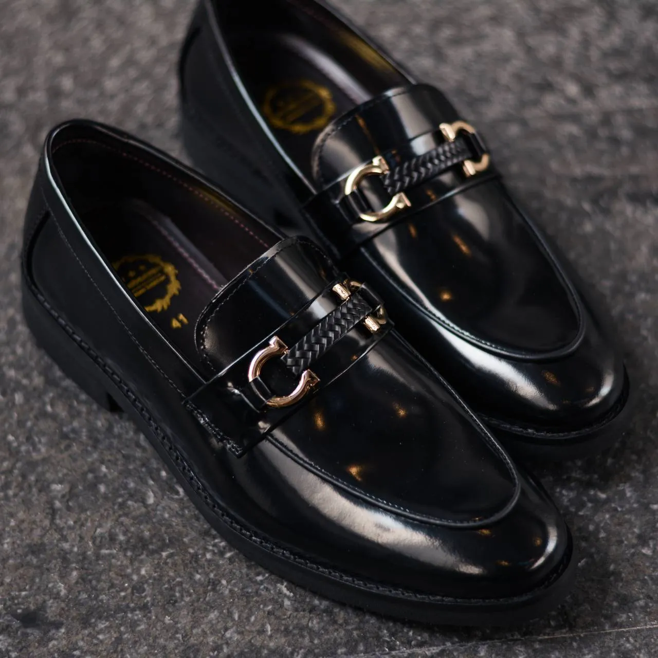 702 Horsebit Loafer Piano Black VII