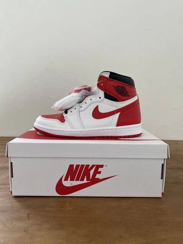 Air Jordan 1 High OG Heritage