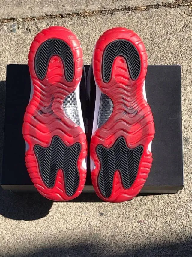 Air Jordan 11 Low Gym Red