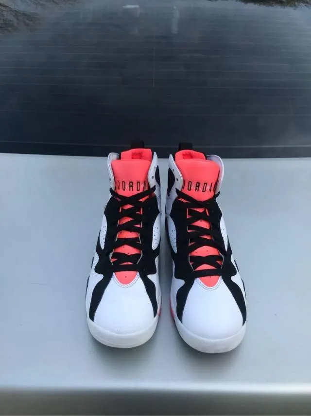 Air Jordan 7 Hot Lava