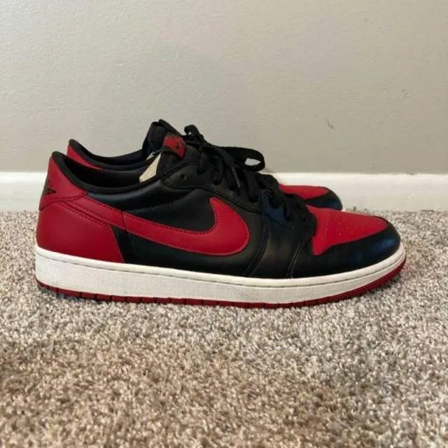 Air Jordan Retro 1 Low Bred