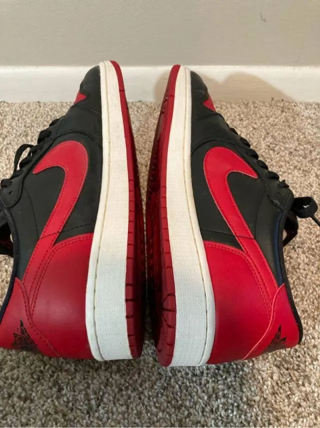 Air Jordan Retro 1 Low Bred