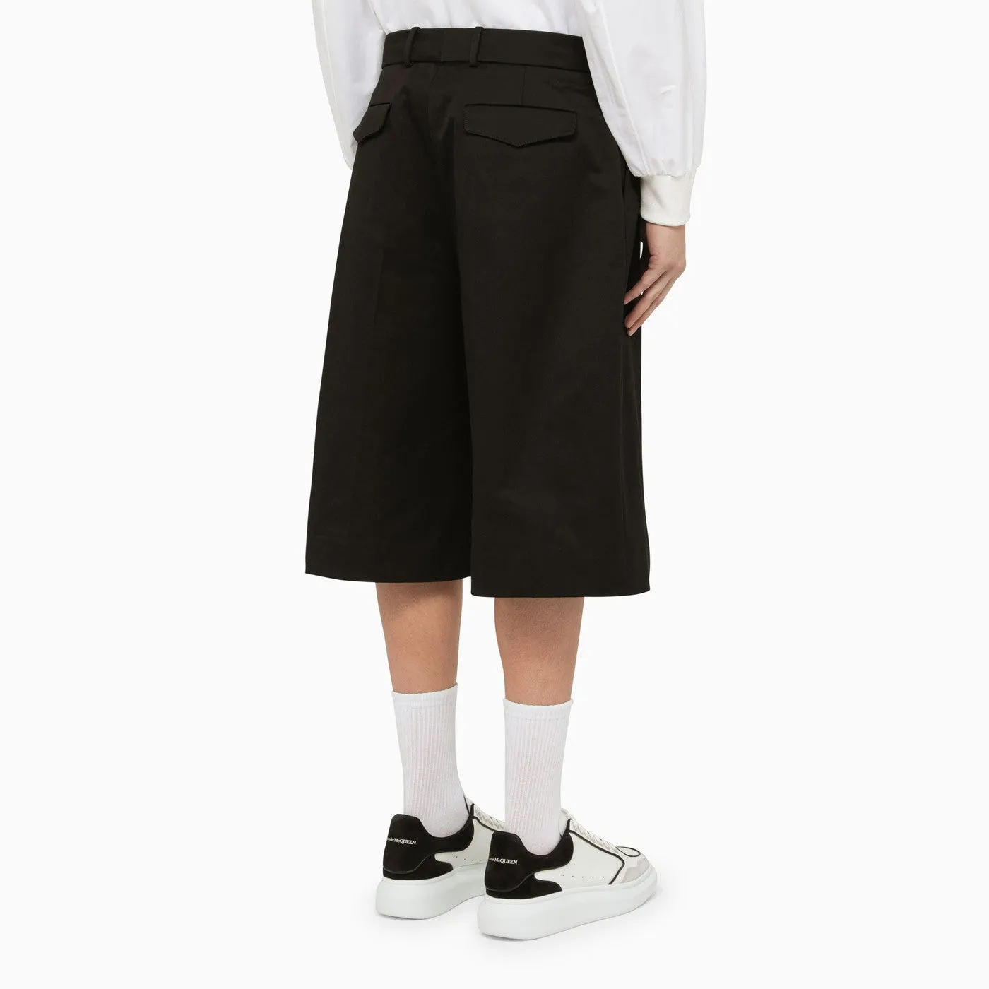 Alexander McQueen    Alexander Mc Queen Black Baggy Cotton Bermuda Shorts