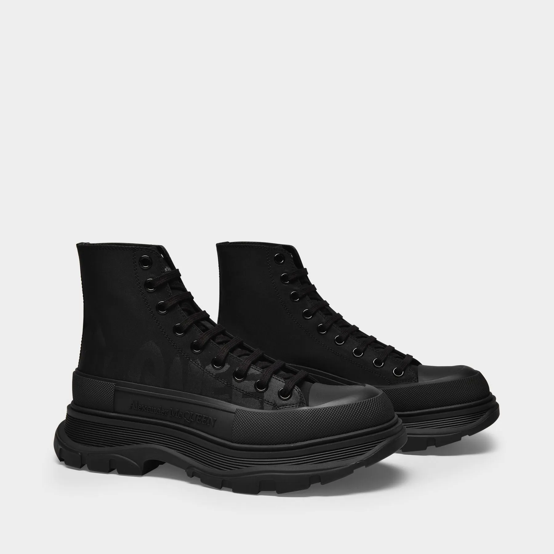 Alexander McQueen  Tread Slick Sneakers in Black Canvas