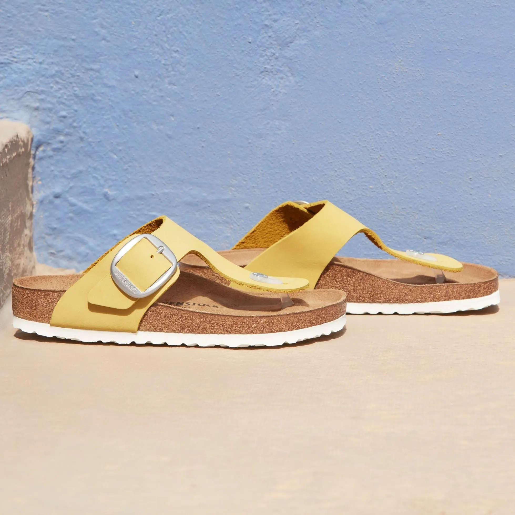 Birkenstock Limited Edition Gizeh Big Buckle popcorn nubuck