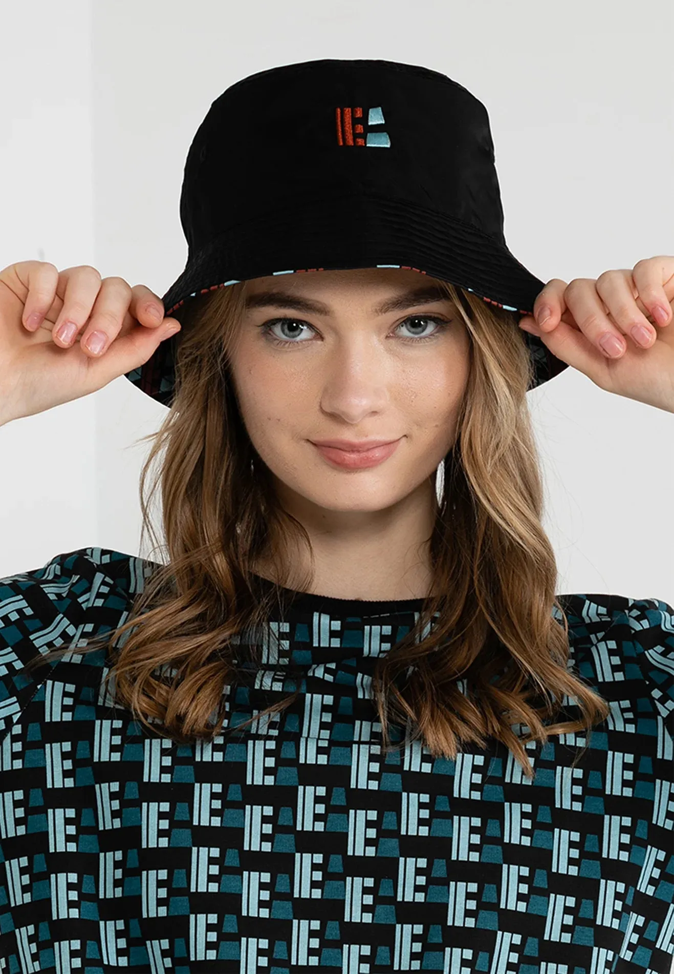 ELLE Active Geometric Reversible Bucket Hat