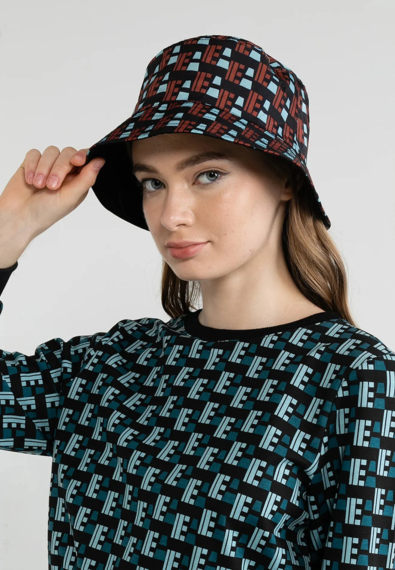 ELLE Active Geometric Reversible Bucket Hat