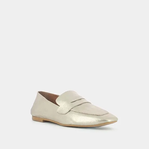 Loafers in platinum leather