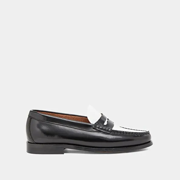 Round-toe loafers in black and white glazed leather