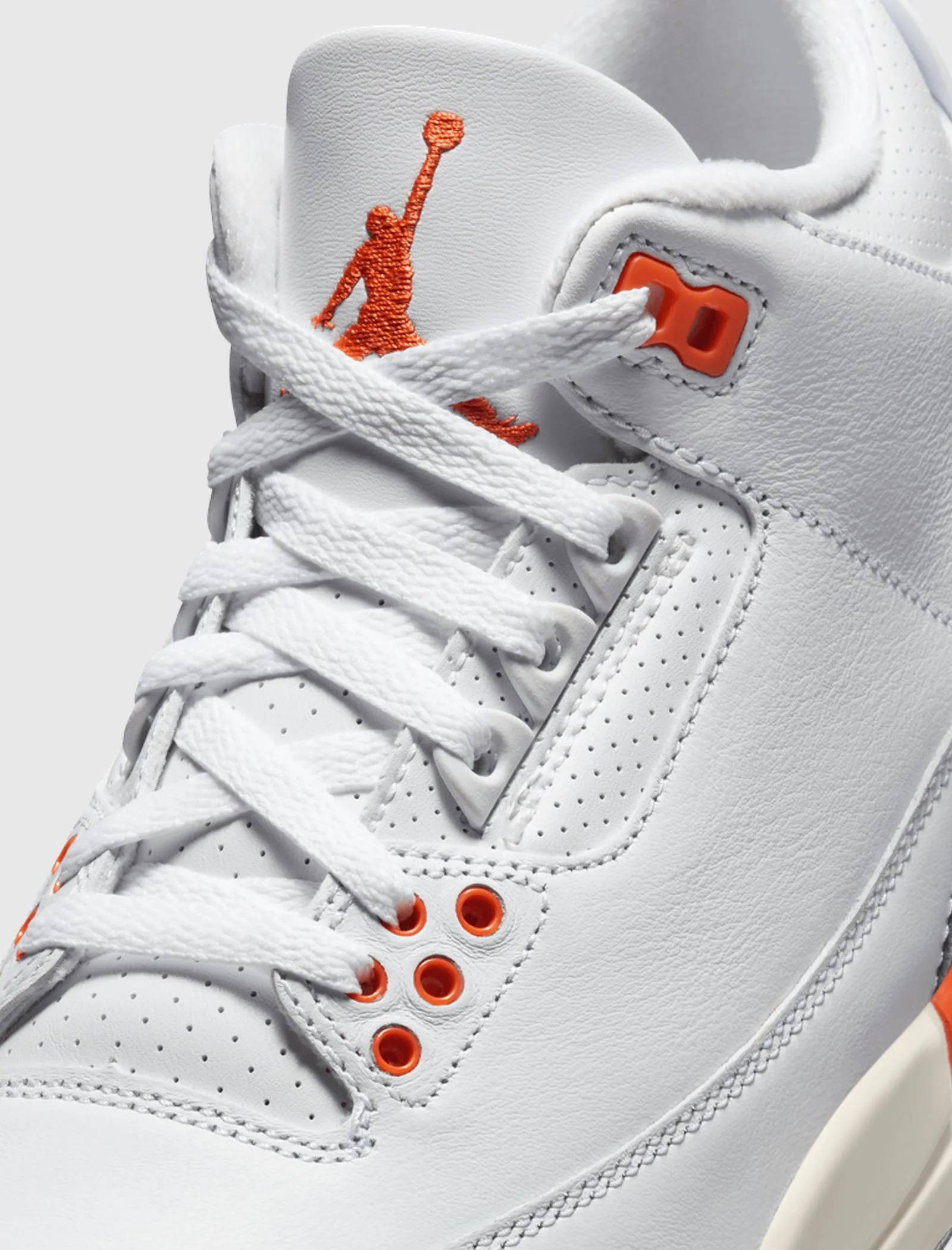 WOMEN'S AIR JORDAN 3 GEORGIA PEACH