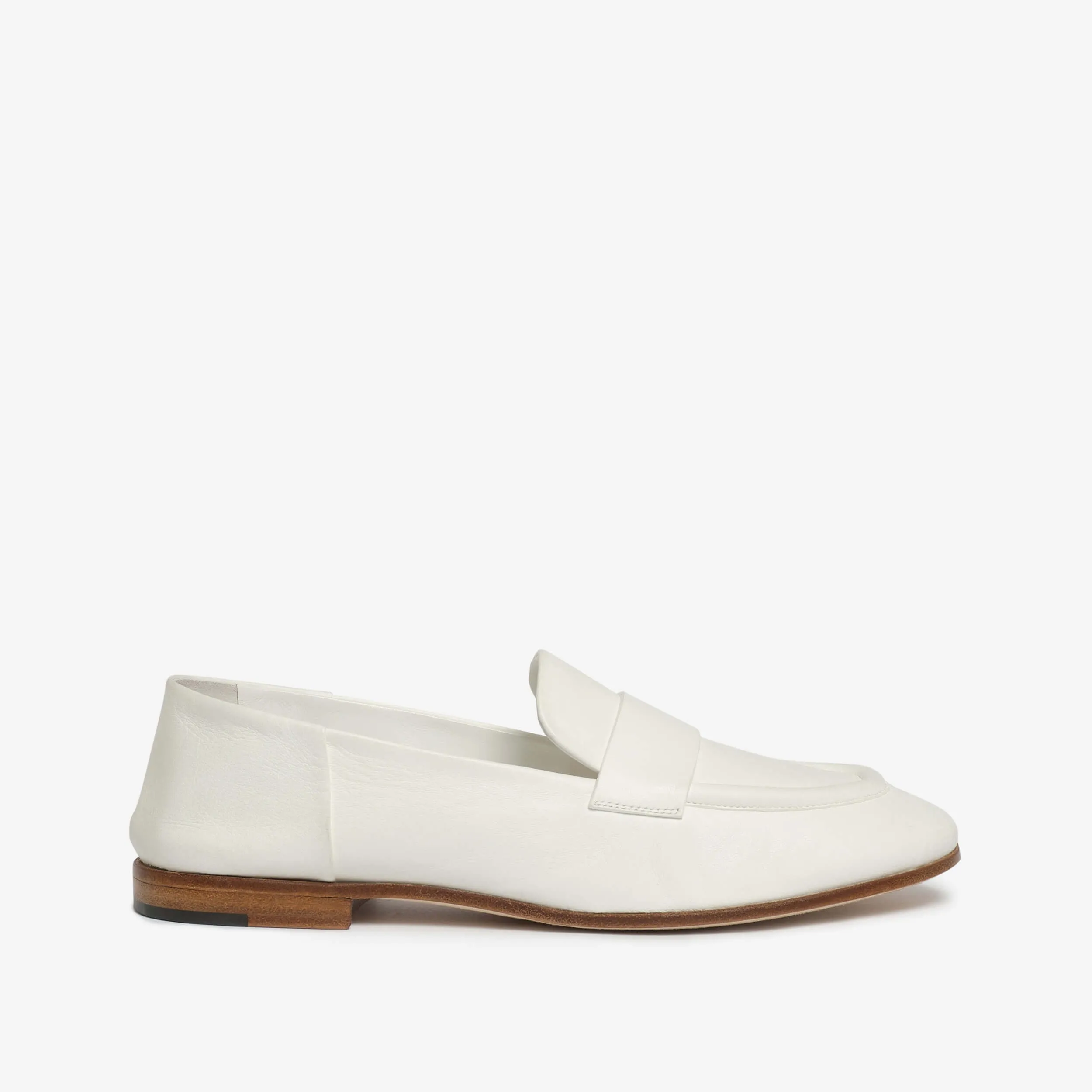 Women's leather loafer